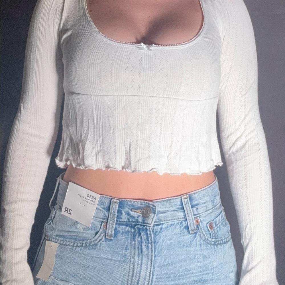 “Urban Outfitters” White Long Sleeve Women's  Crop Top